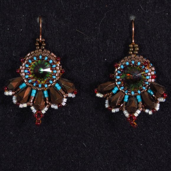 Southwestern Swarovski crystal fan earrings - Picture 4 of 4